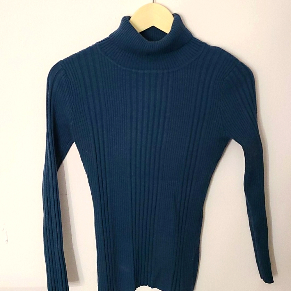 Turtleneck long sleeve